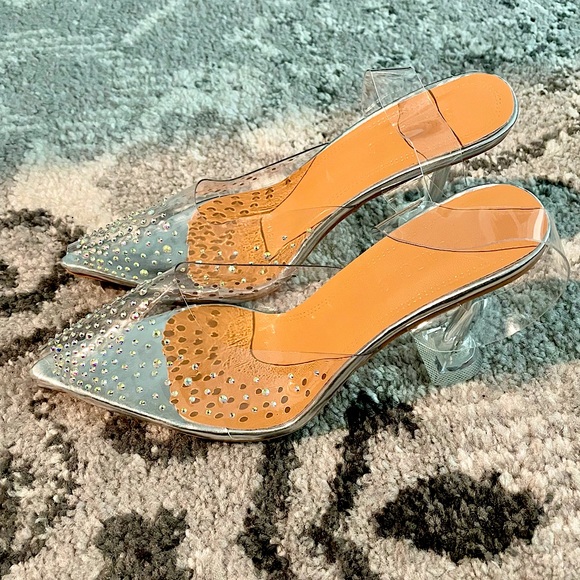 Shoes - Brand New Clear heels Sz 8